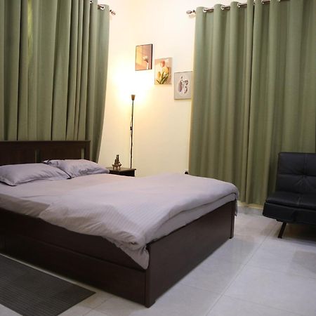 Luxury Private Studio Apartment Close To Airport อาบูดาบี ภายนอก รูปภาพ